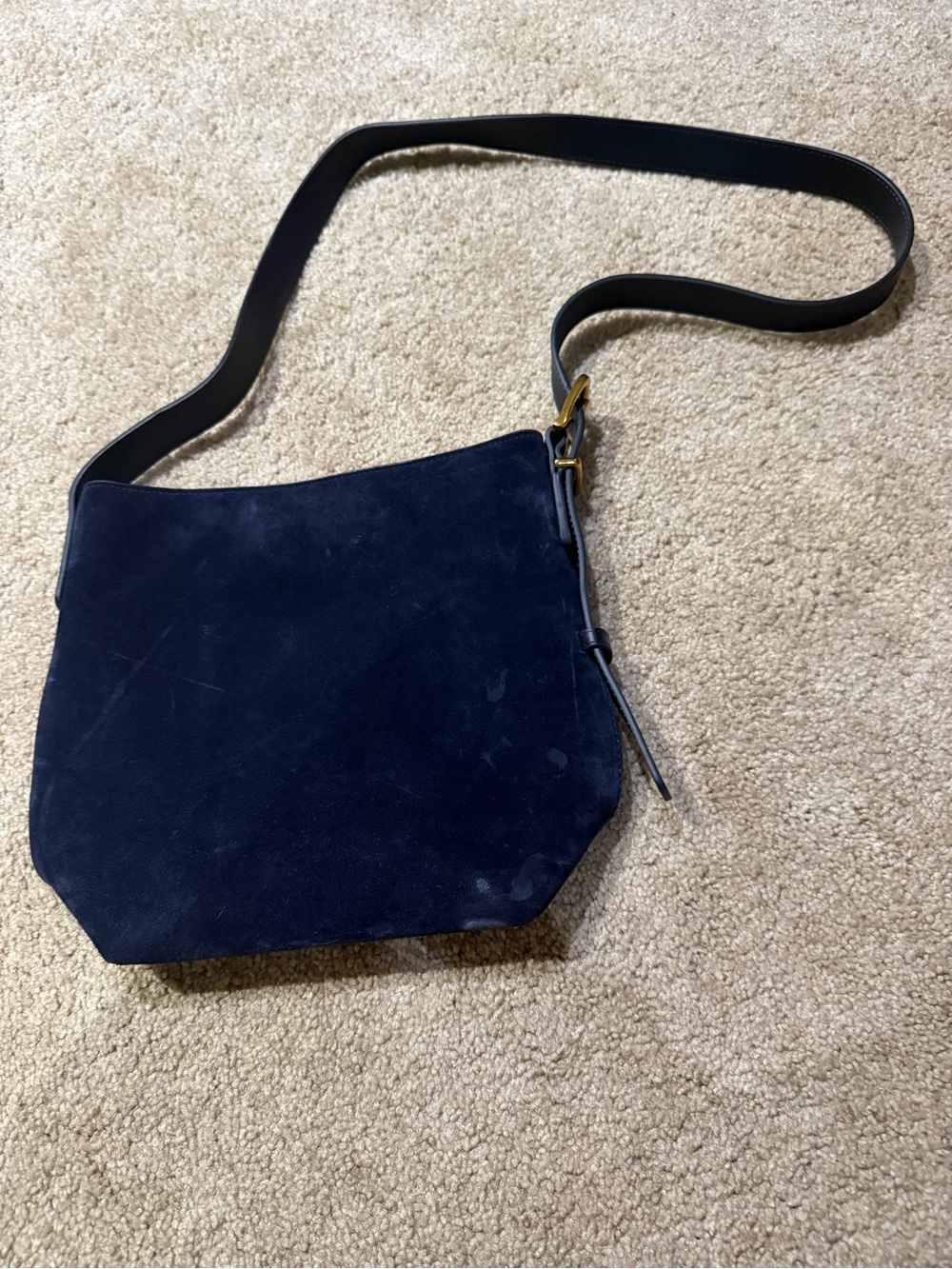✨ Quince Italian Suede Bucket Crossbody Bag in Midnight Blue ✨